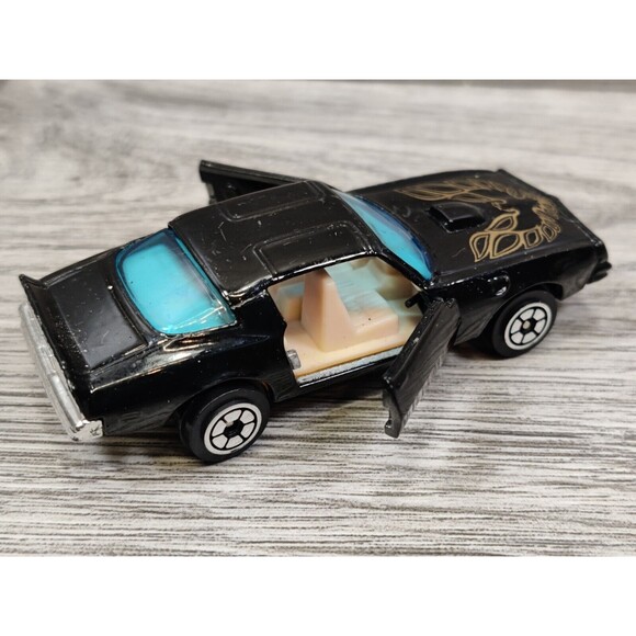 Collectible Diecast Yatming No. 1060 Pontiac Trans-Am Toy Car Made In Hong Kong - Picture 7 of 10